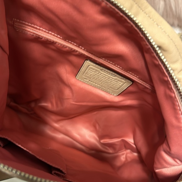 Beige Leather Shoulder Bag - Marked - Picture 5 of 7